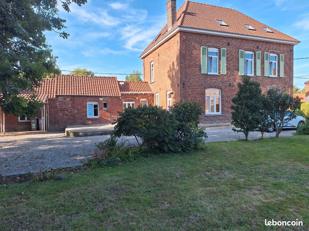 Maison 6 pièces 185 m² · à Thérouanne · 185 m² · 240 000 €
