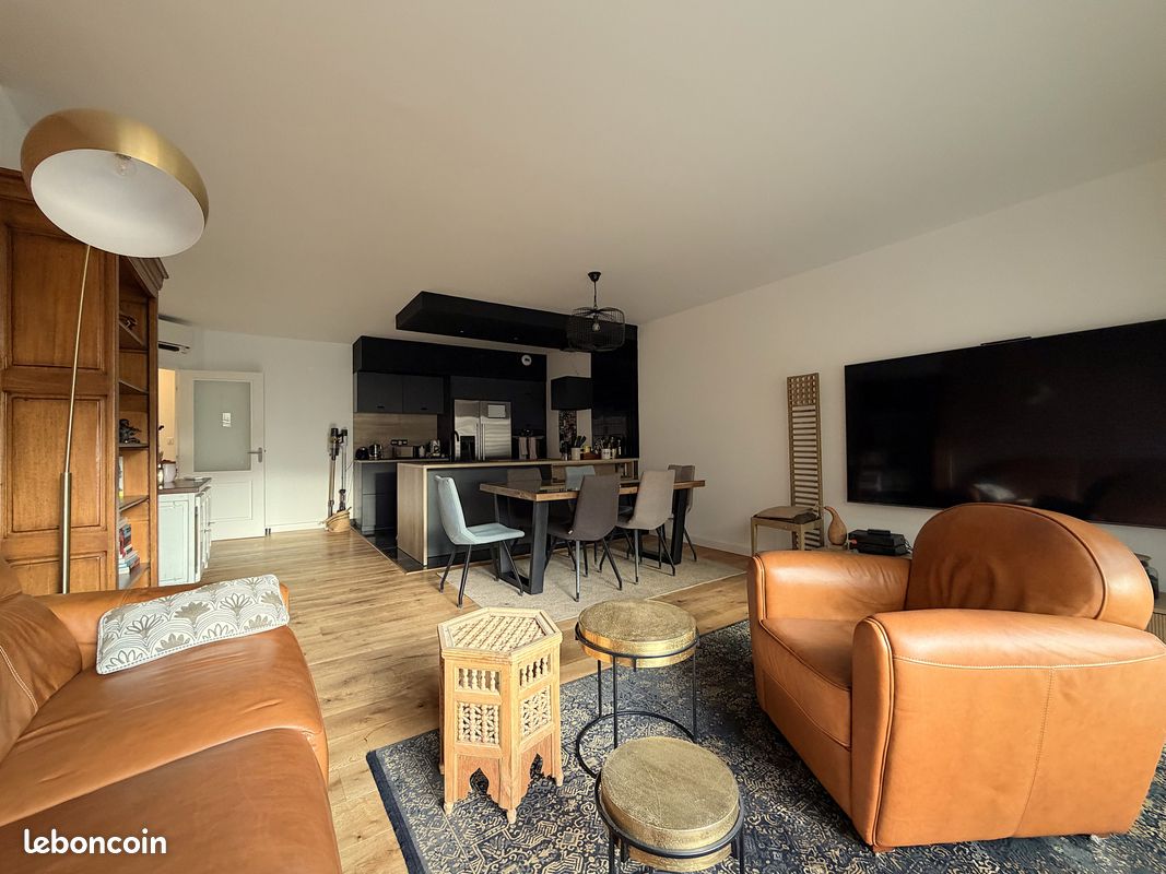 Appartement 3 pièces 80 m² · à Ajaccio · 80 m² · 1 450 €/mois