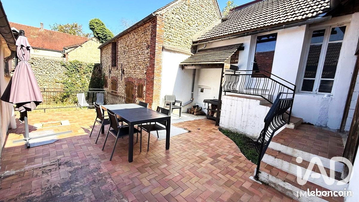 Maison 5 pièces 97 m² · à Dixmont · 97 m² · 149 000 €