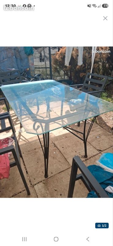 Table en verre et fer forgé (image 2)