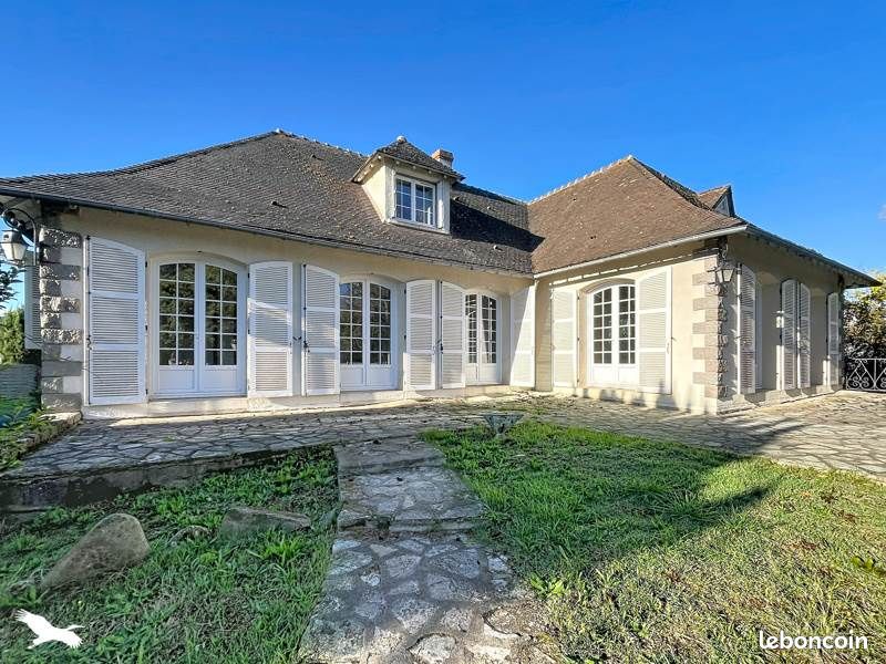 Maison 6 pièces 200 m² · à Ceaulmont · 200 m² · 234 300 €