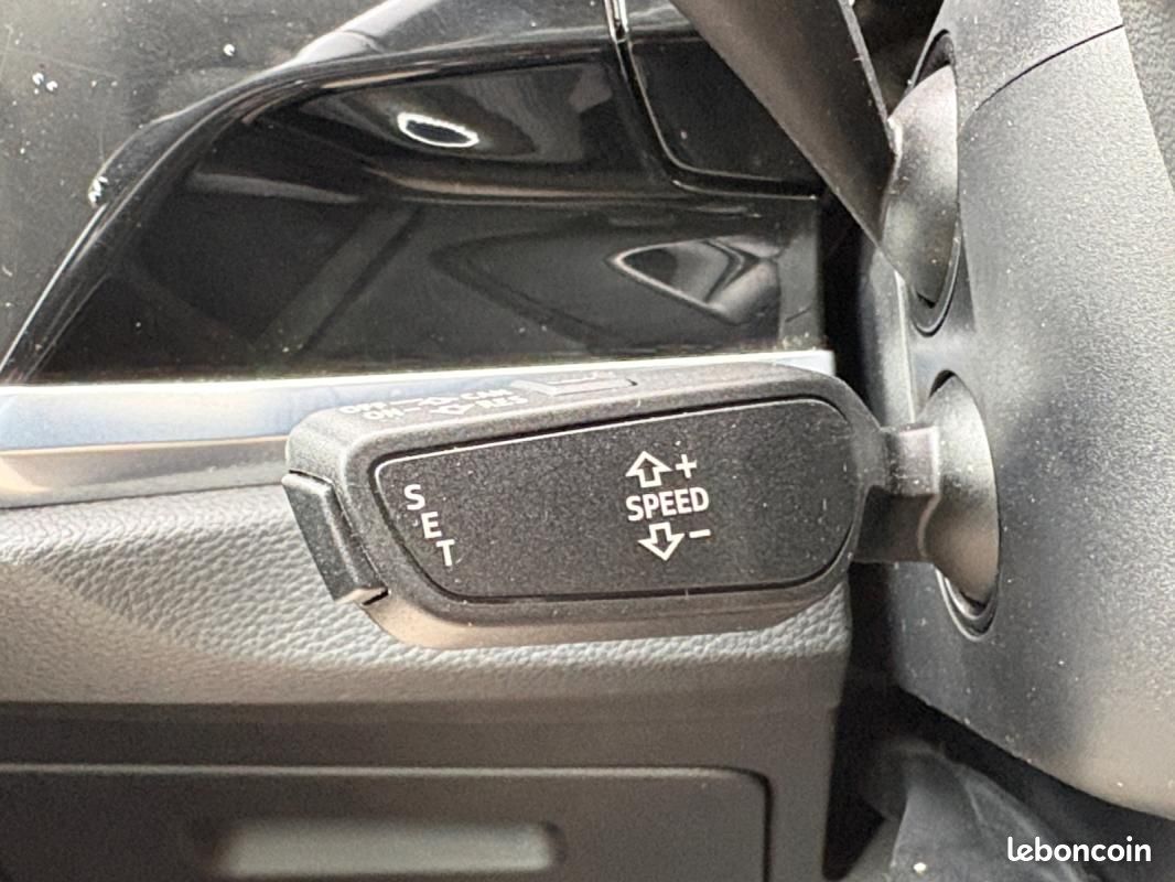 Audi Q3 35 TFSI 150 ch Design Luxe (image 22)