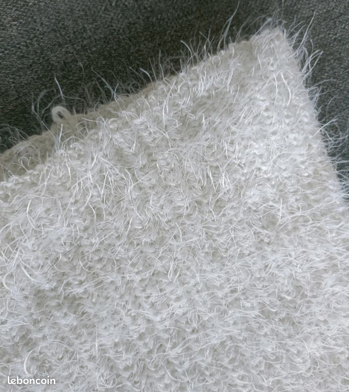Pull en poil doux+snood amovible assorti T.XS (image 9)