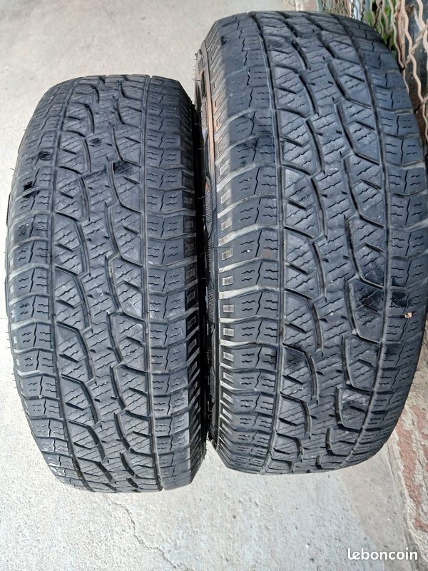 Pneu 255 70 16 (image 2)