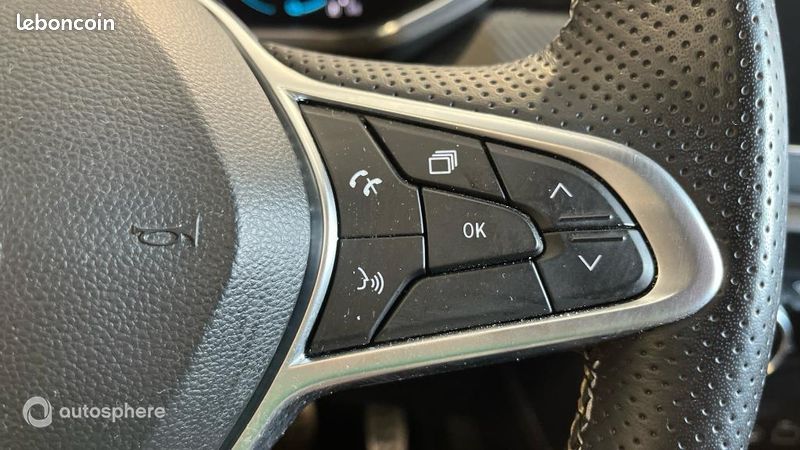 Renault Captur 1.6 E-Tech hybride 145ch Engineered (image 25)