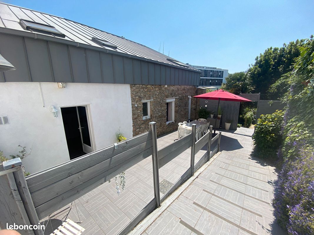 Maison 9 pièces 225 m² · à Hennebont · 225 m² · 379 800 €