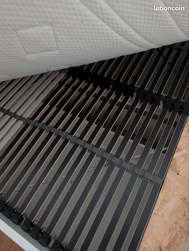 Lit BRIMNES Ikea + Sommier LEIRSUND 140X200 (image 3)