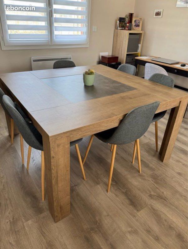 Table (image 1)