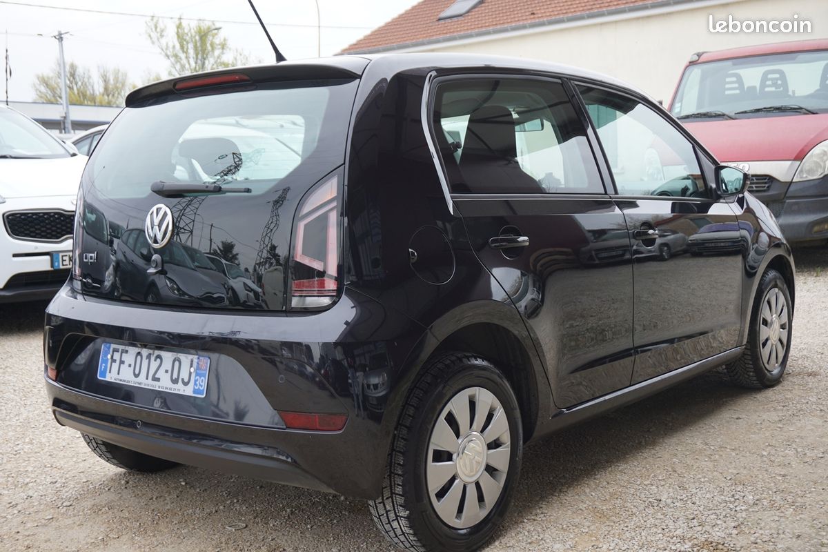 Volkswagen UP 1.0 75CH BLUEMOTION TECHNOLOGY UP CONNECT 5P EURO6D-T (image 4)