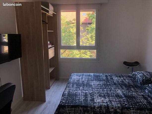 Chambre Haut De Gamme meublée PARILLY 13 min Bellecour 200m Métro