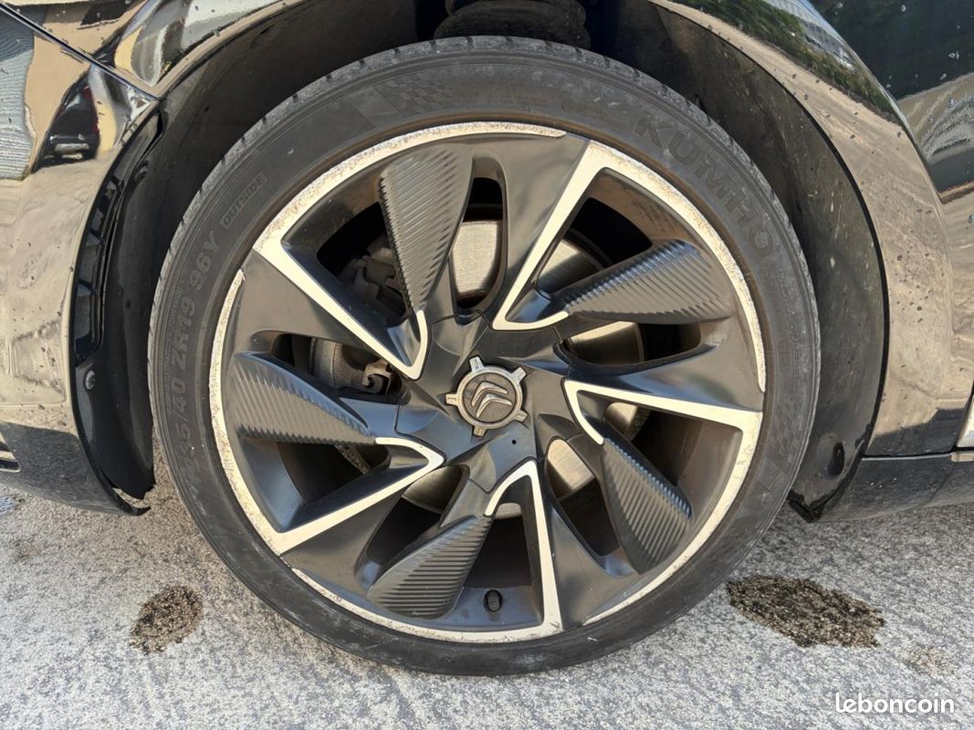 DS DS 5 Hybrid4 2.0 HDi 16V FAP - 163 - BV BMP6 + Electric 37ch (image 26)