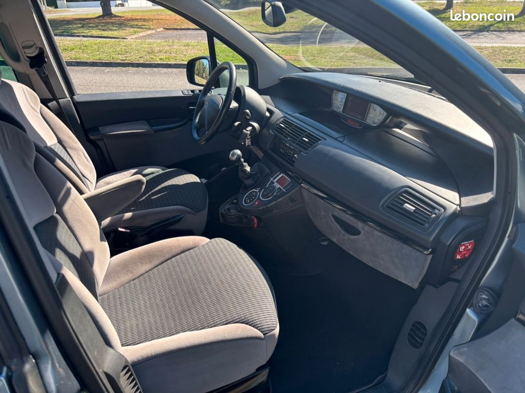 Citroen C8 PH2 2L 135CV (image 3)