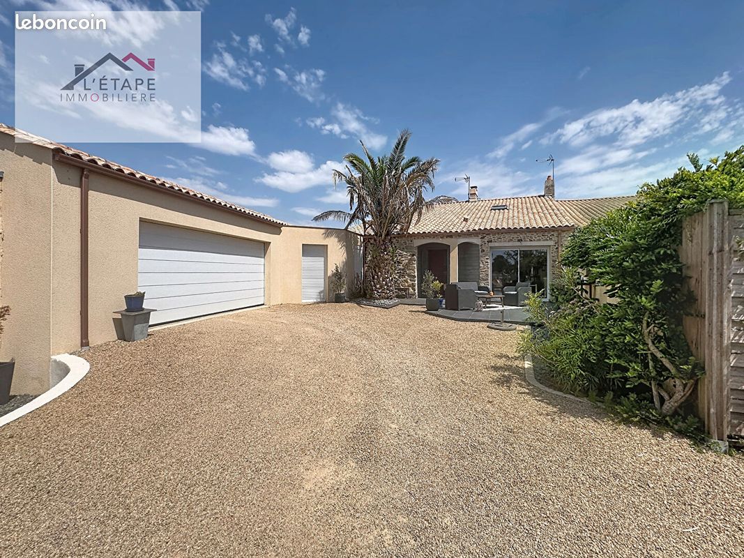 Maison 6 pièces 149 m² · à Beaulieu-sous-la-Roche · 149 m² · 347 000 €