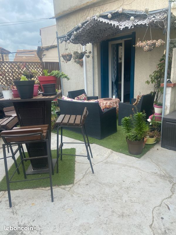 Maison 4 pièces 110 m² · à Montblanc · 110 m² · 250 000 €