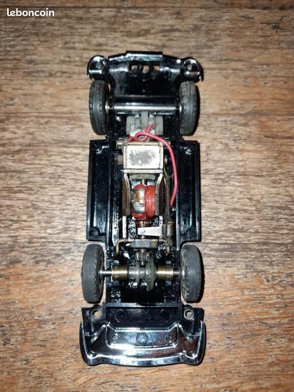Aston Martin DB4 GT Verte Scalextric C68 (Occasion)