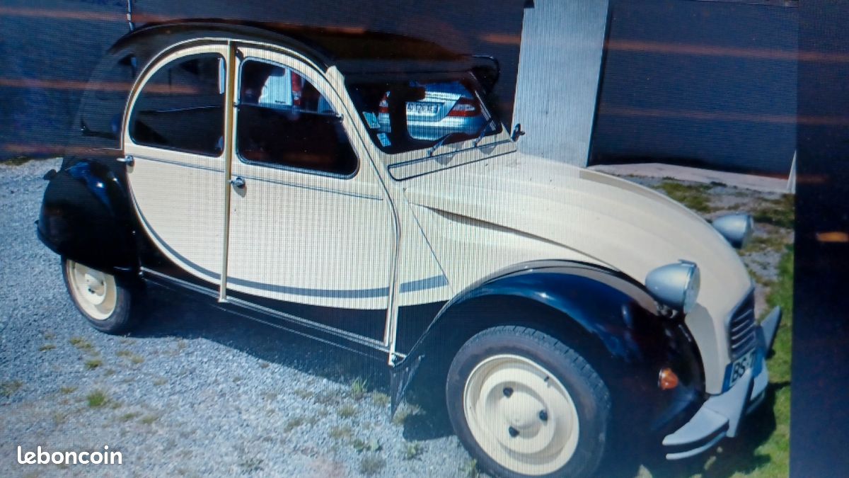 A vendre 2cv6 azka 79 - Voitures