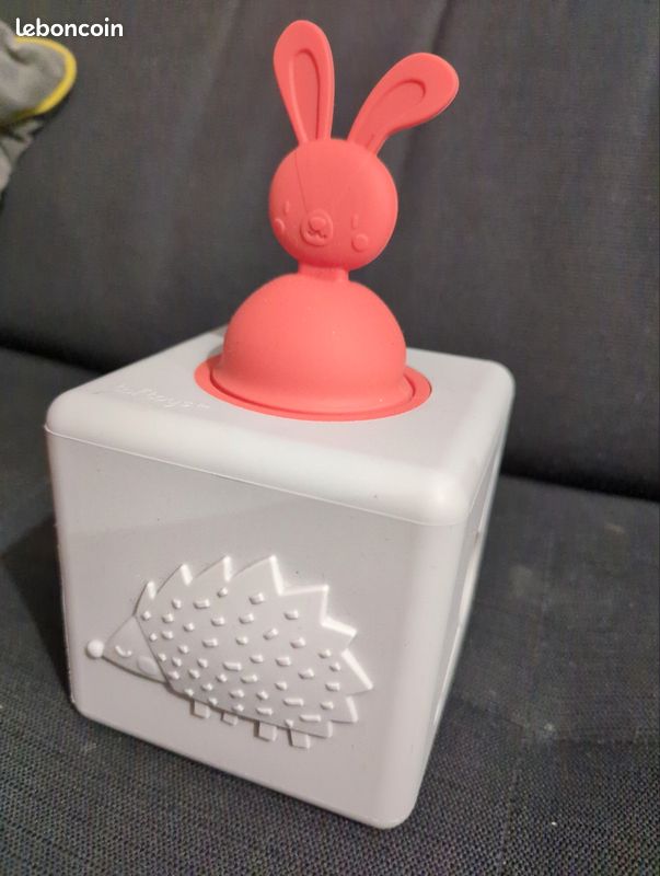 Pop up tissue box - taf toys 12m+ (image 2)