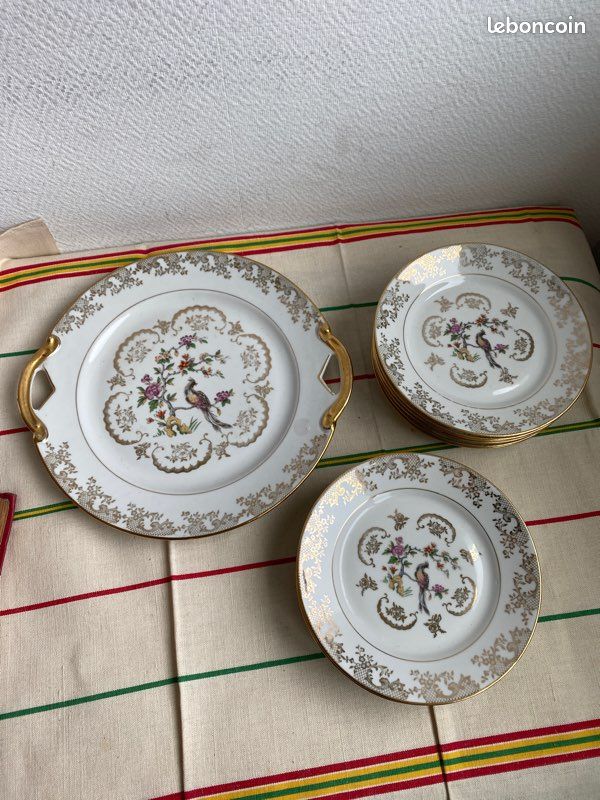 Service dessert 10 assiettes et un plat à gâteau porcelaine oiseau du paradis (image 2)