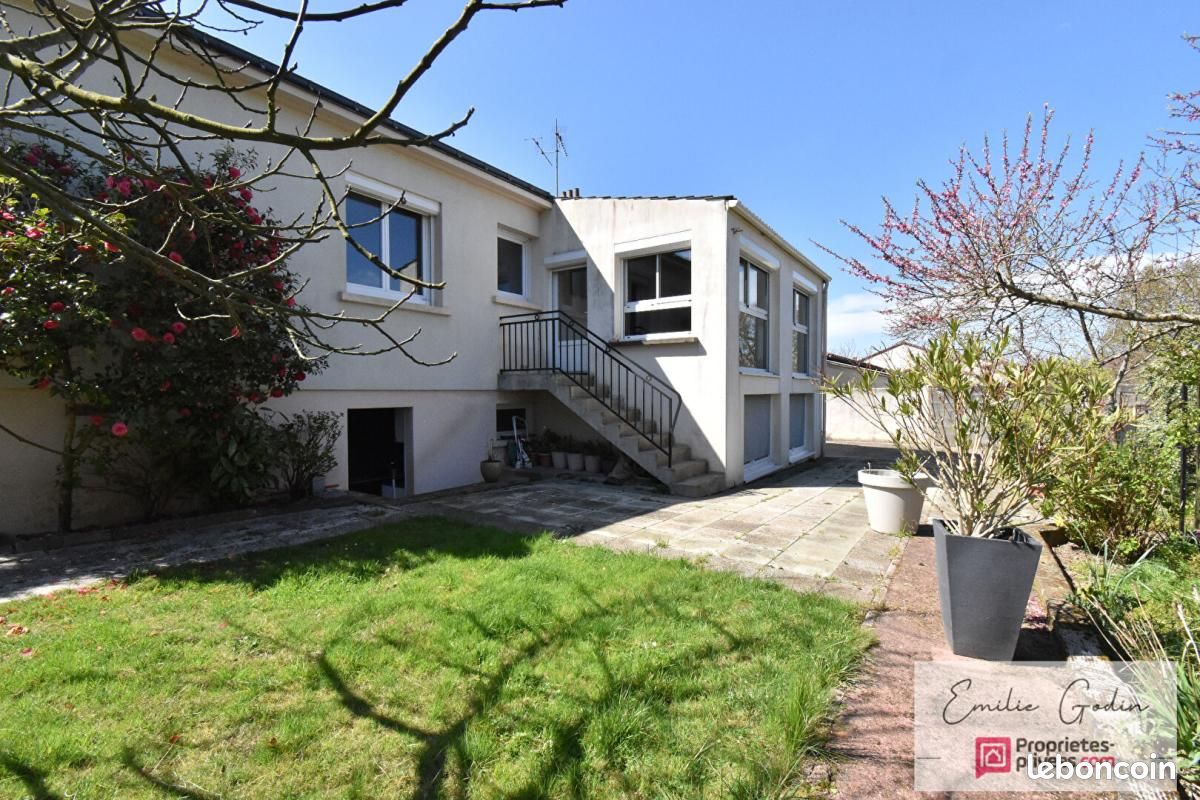Maison 6 pièces 107 m² · à Maulévrier · 107 m² · 180 000 €