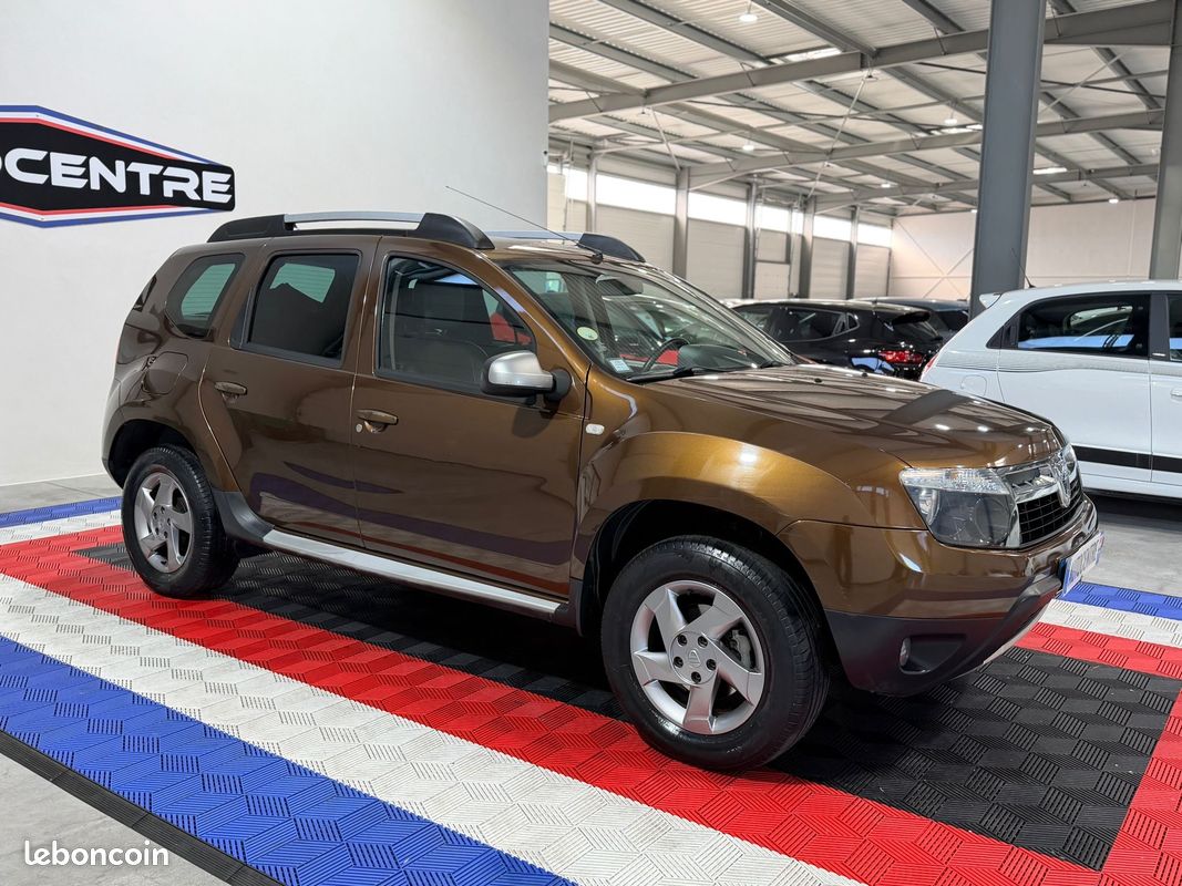 Dacia duster 1.5 dci 110ch prestige plus 4x4 de 1 ere main / distribution faite / attelage / clim / jantes alu / garantie (image 3)