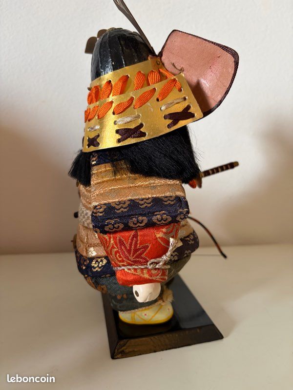 Poupée japonaise samouraï (image 2)