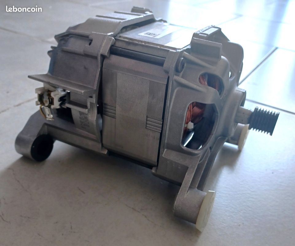 Moteur Lave-linge Bosch NEUF - Référence 00660487 / 660487, Compatible Multiple Modèles