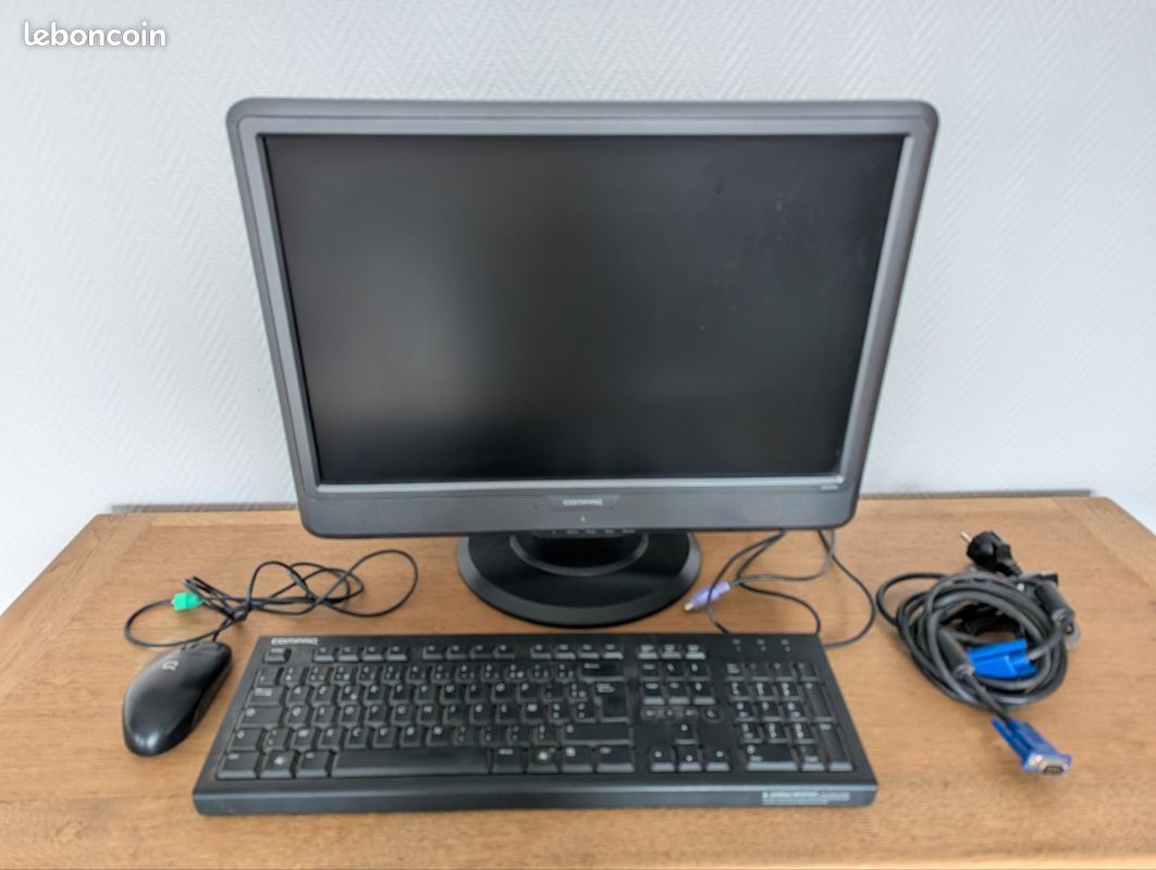 Compaq Presario V5000 Pour Pièces - Écran 15.5" OK, Clavier OK - Pour Réparation Ou Cannibalisation