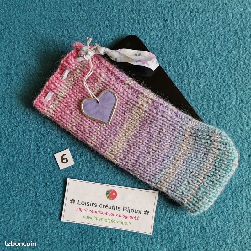 Pochettes étuis en laine tricotés pour téléphone portable (image 1)