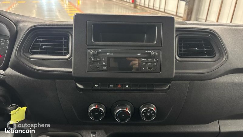 Renault Master Véhicule utilitaire ou Société F3500 L3H3 2.3 Blue dCi 135ch Confort Euro6E (image 14)