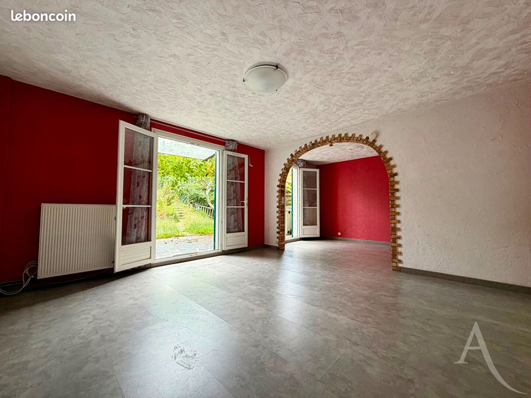 Maison 5 pièces 102 m² · à Mantes-la-Ville · 102 m² · 215 000 €