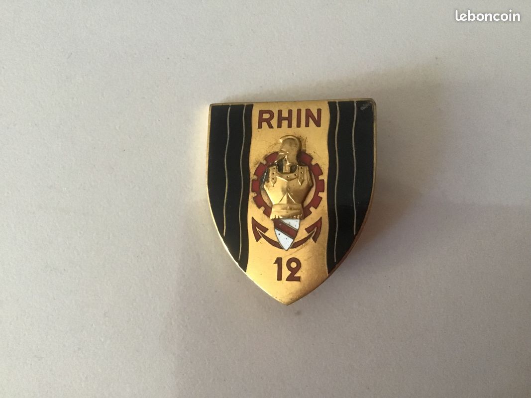 Insigne pucelle militaire Opex MANTA TCHAD - Collection