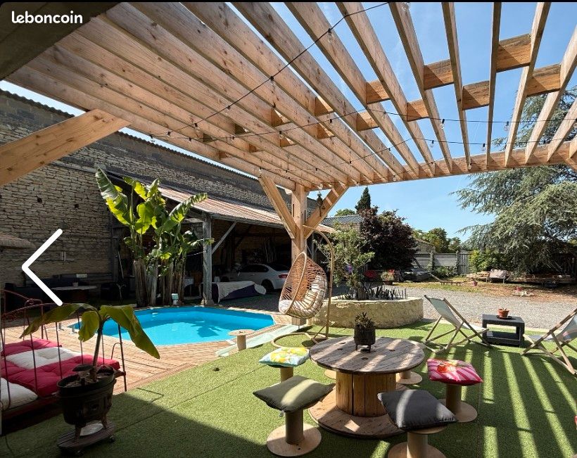 Maison 5 pièces 164 m² · à Saint-Martin-la-Pallu · 164 m² · 290 000 €
