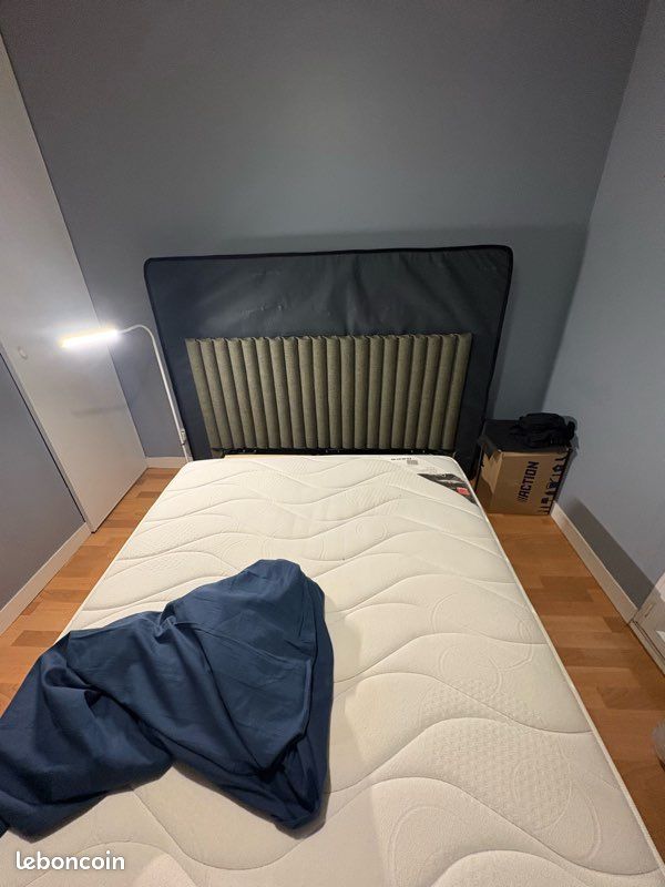 Tête de lit (image 1)