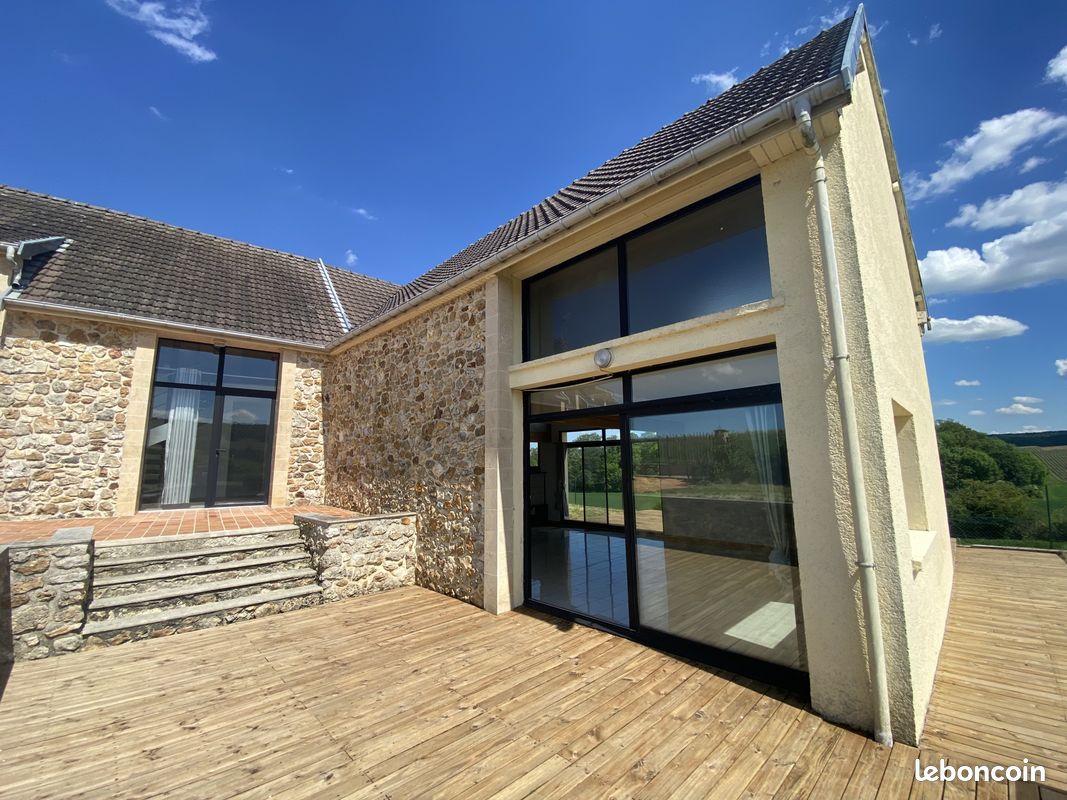 Maison 6 pièces 234 m² · à Sermiers · 234 m² · 499 000 €