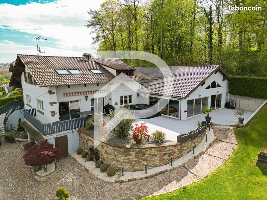 Maison 8 pièces 330 m² · à Sarrebourg · 330 m² · 649 500 €
