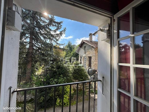 Maison 8 pièces 180 m²