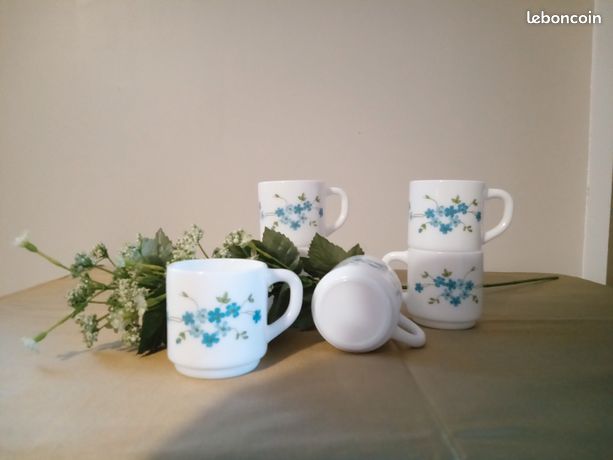 6 ASSIETTES PLATES Veronica Myosotis Vintage arcopal EUR 15,00