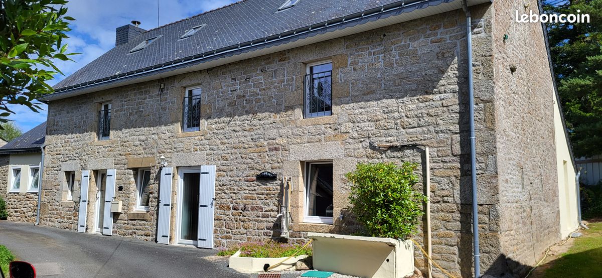 Maison 9 pièces 235 m² · à Le Faouët · 235 m² · 299 000 €