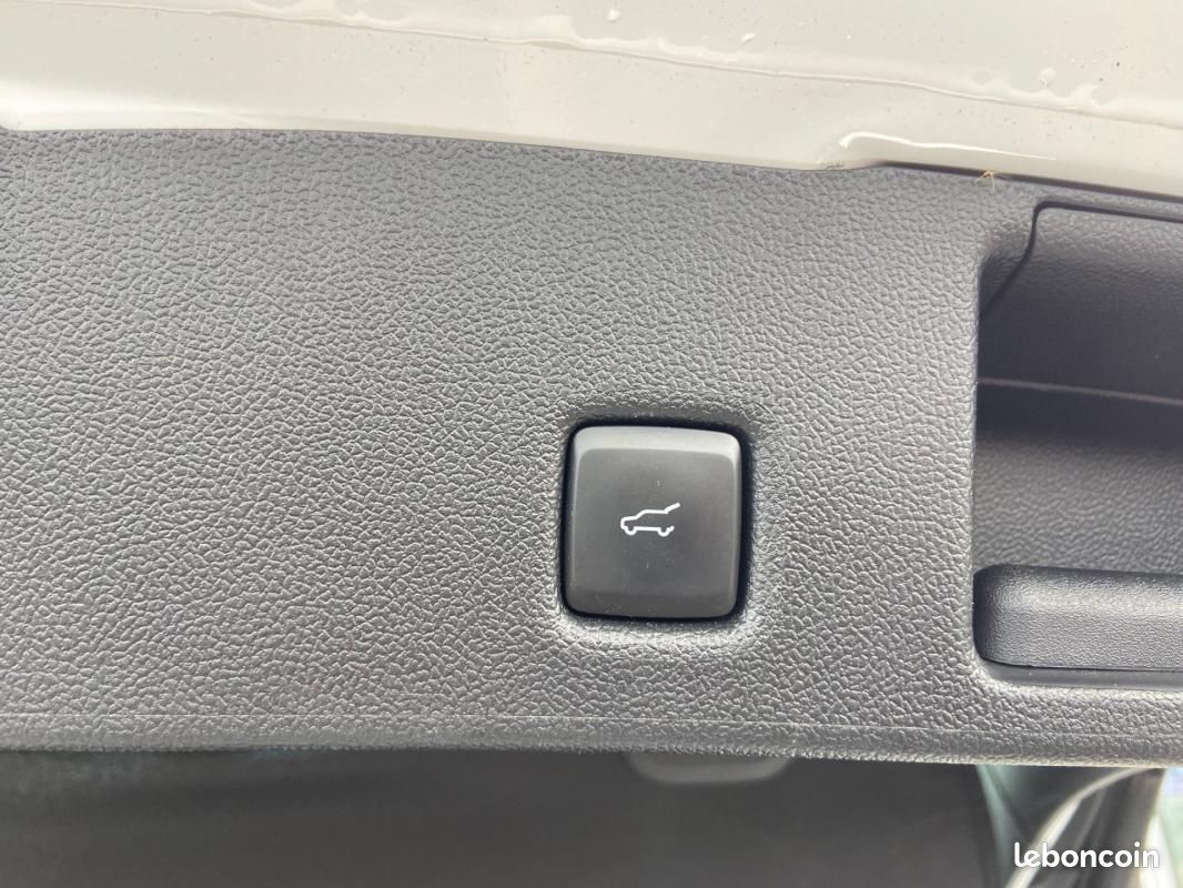 Ford Kuga 2.5 Duratec 190 ch FlexiFuel FHEV E85 Powershift ST-Line (image 17)