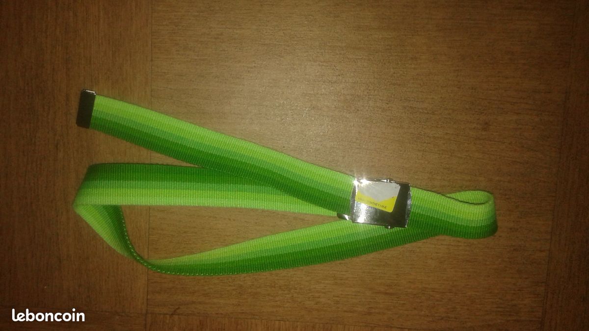 Ceintures neuves (image 2)