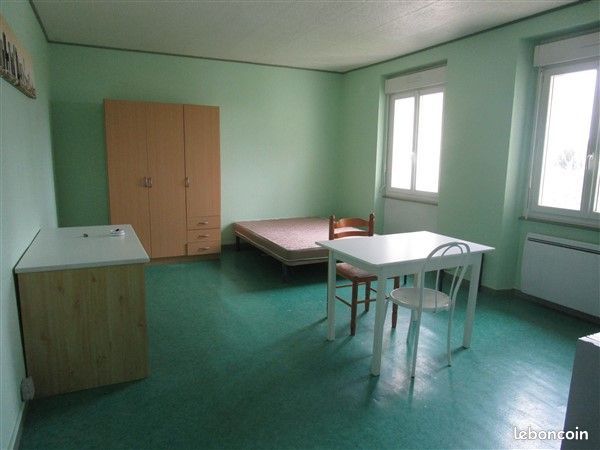 Studio 1 pièce 27 m² - Égletons 19300 (image principale 0)