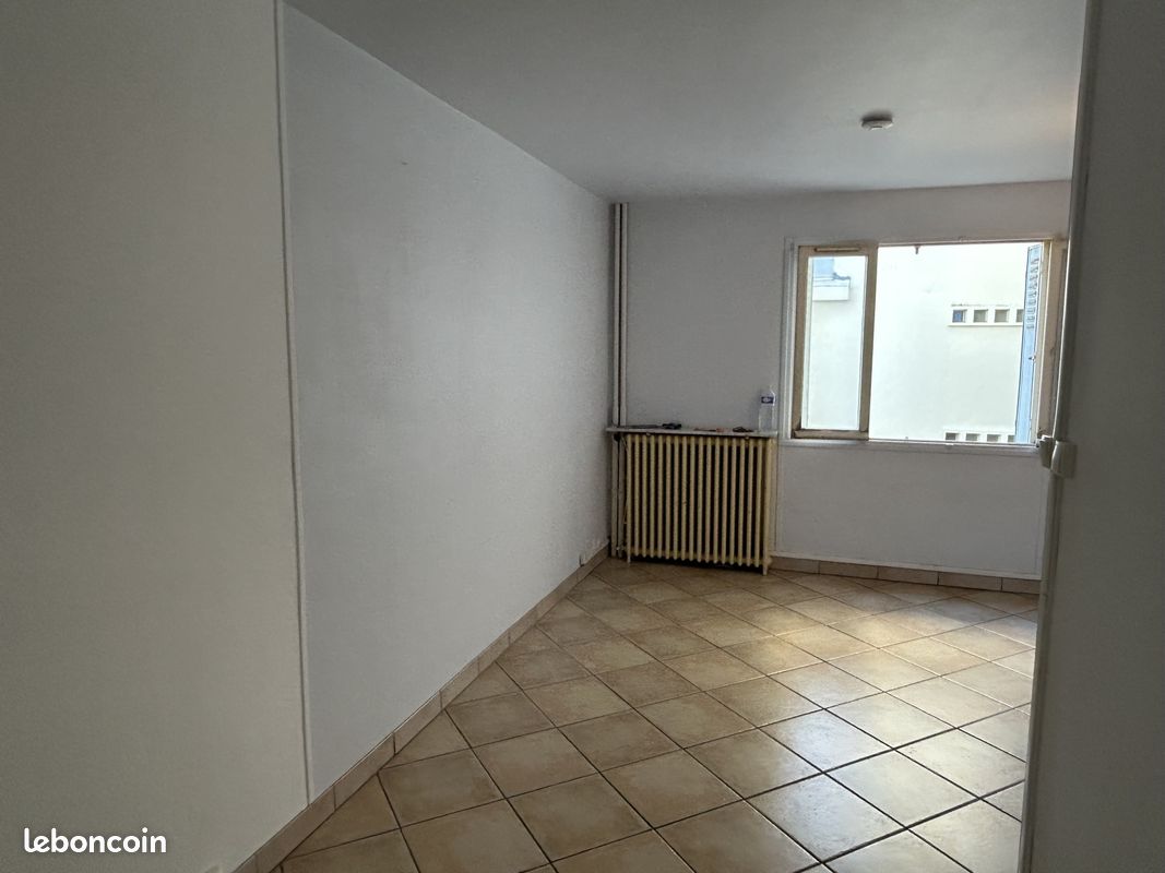 Appartement a louer carcassonne - 1 pièce(s) - 36 m2 - Surfyn
