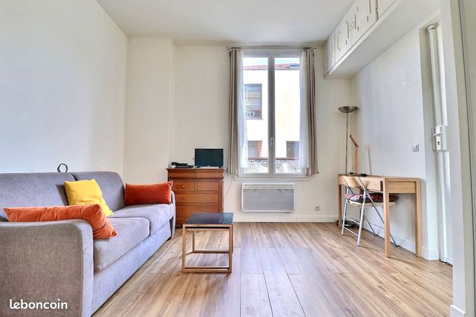 Studio 1 pièce 23 m²
