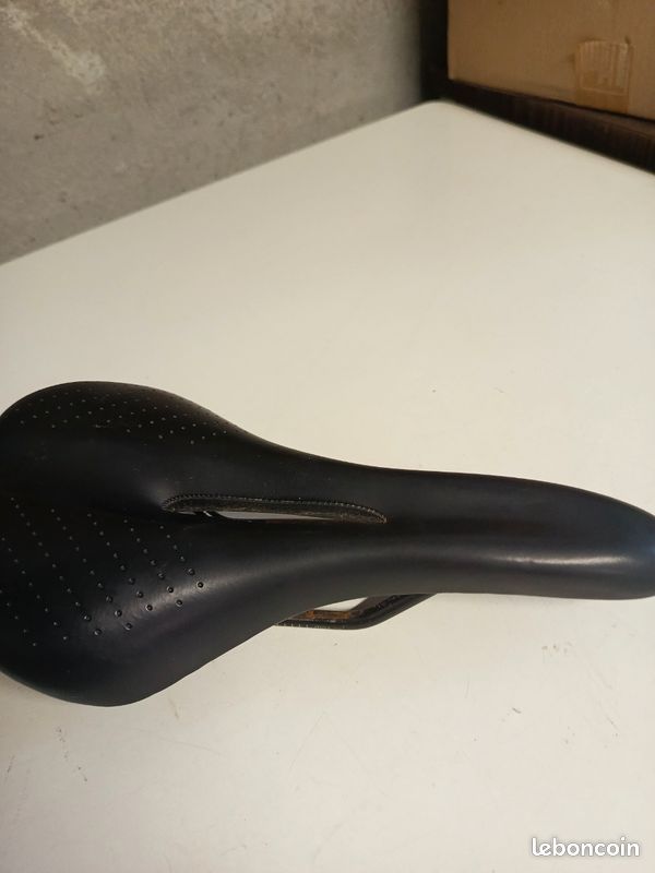 Selle De Vélo Cross Vintage - Oscillants D'époque - Custom (RV47)