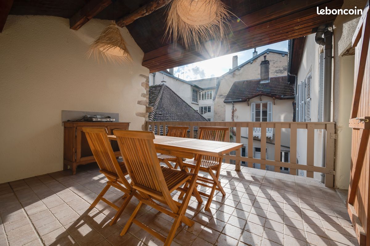 Appartement a louer lons-le-saunier - 4 pièce(s) - 104 m2 - Surfyn