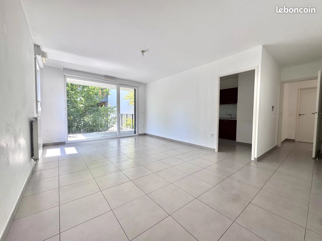 Appartement 5 pièces 98 m² · à Bordeaux · 98 m² · 1 350 €/mois