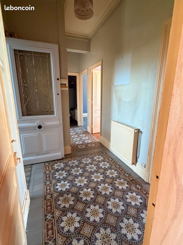 Appartement 2 pièces 60 m² · à Saint-Étienne · 60 m² · 73 000 €