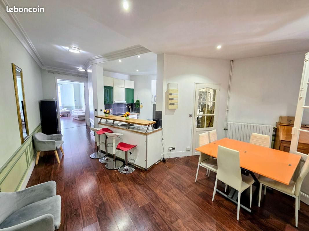 Appartement 6 pièces 118 m² · à Paris · 118 m² · 1 560 000 €
