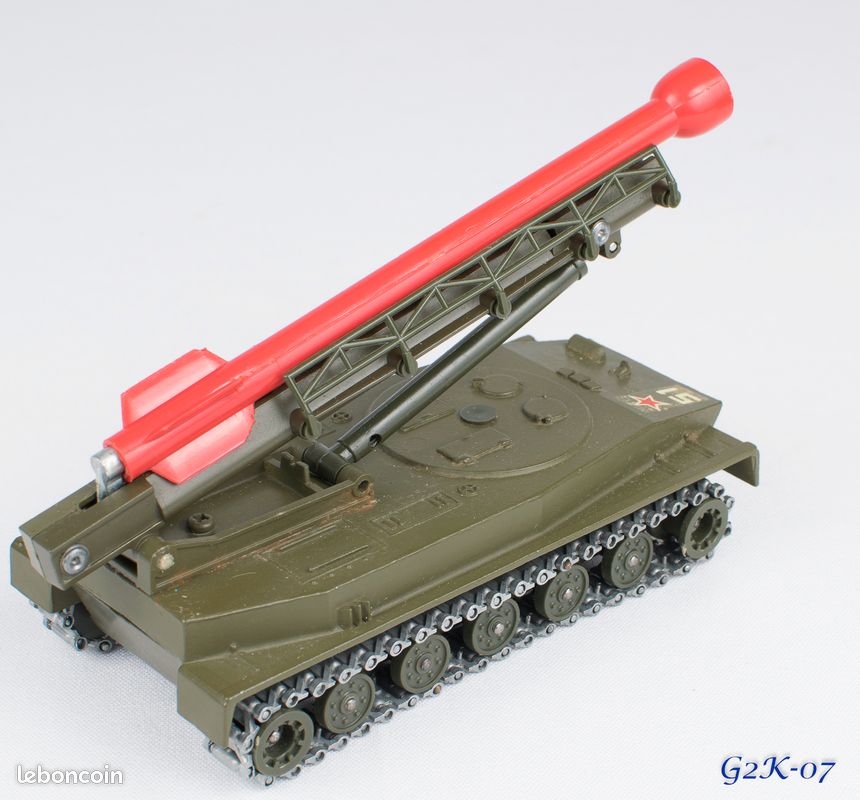 CHARS ET VÉHICULES militaires solido N1 HALF-TRACK T19 américain EUR 10