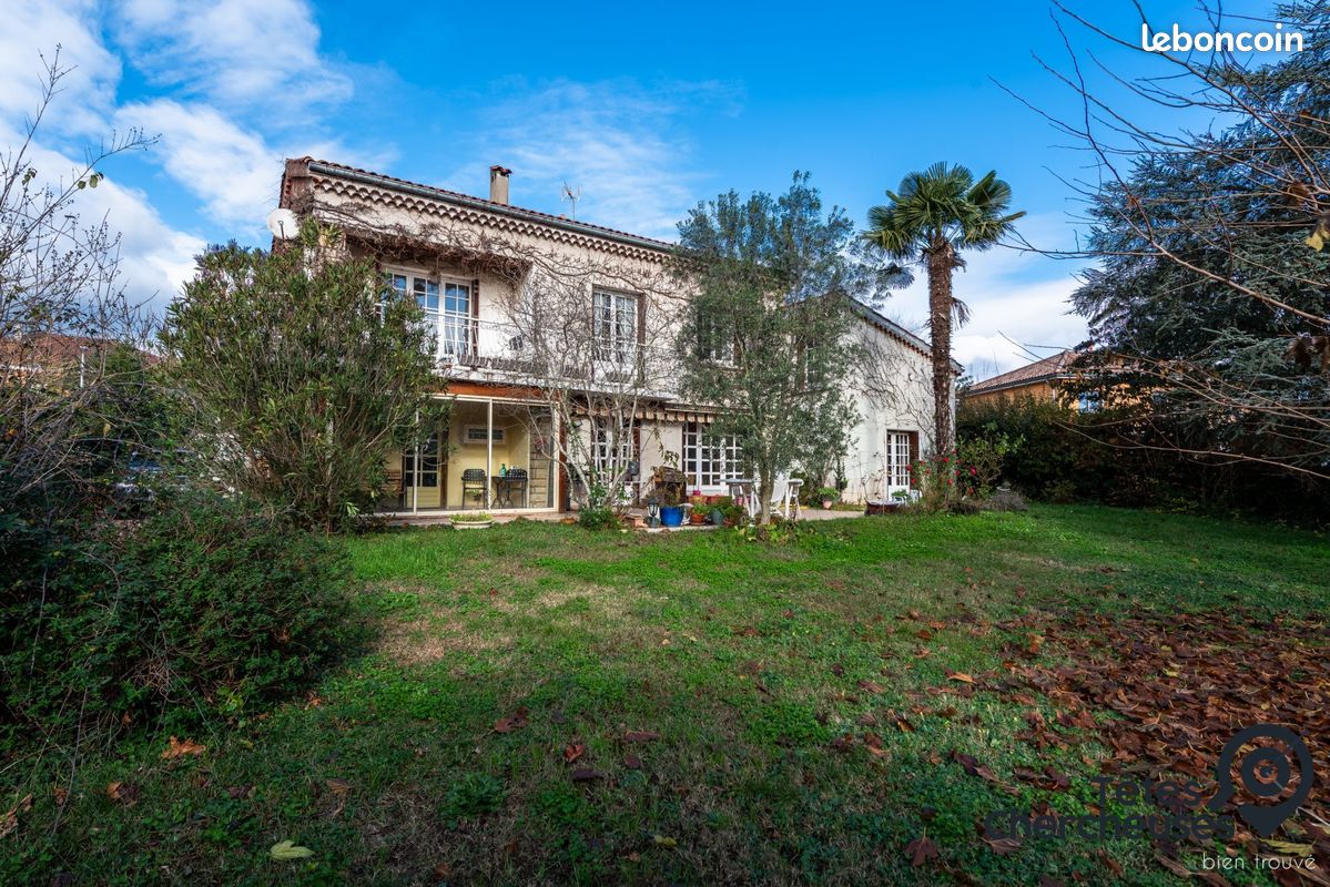 Maison 8 pièces 230 m² · à Vourles · 230 m² · 599 000 €